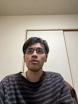 Snapshot of ryusei18570 chatting on 02-16-25, 01:27 ryusei18570 online show from 02-16-25, 01:27