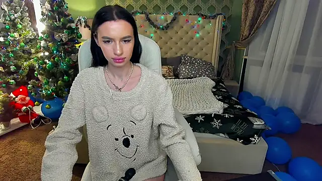 Snow WhiteeeX online show from 12-29-24, 10:47
