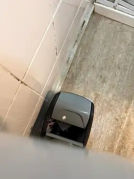 reelciii21 online show from 09-24-25, 09:40