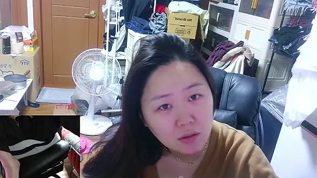 Snapshot of rami0428 chatting on 04-06-26, 06:20 rami0428 online show from 04-06-26, 06:20