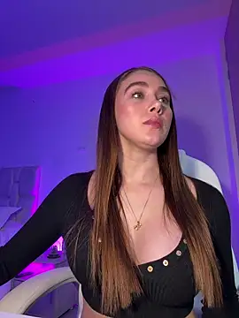 Snapshot of Lanataylor- chatting on 02-16-25, 03:47 Lanataylor- online show from 02-16-25, 03:47