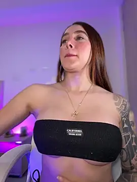 Snapshot of Lanataylor- chatting on 03-16-25, 01:07 Lanataylor- online show from 03-16-25, 01:07