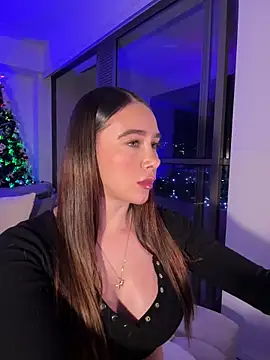 Lanataylor- online show from 12-21-25, 01:35