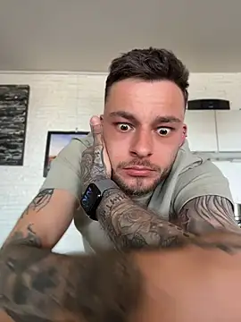 hottwoboys online show from 04-27-26, 10:13