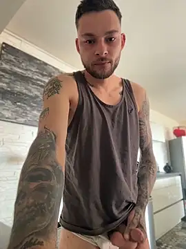 hottwoboys online show from 05-02-26, 09:03