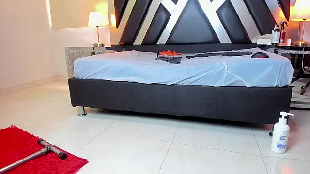 lannarusso  online show from 02-24-25, 12:16