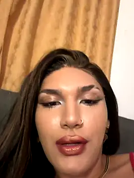 Snapshot of cataafitt chatting on 10-20-25, 02:01 cataafitt online show from 10-20-25, 02:01