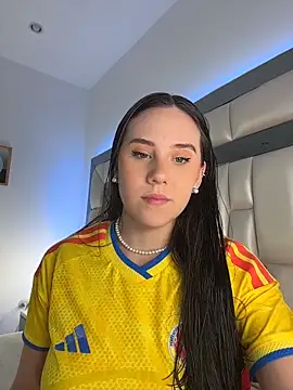  ISABELLA HOT  online show from 06-17-26, 02:29