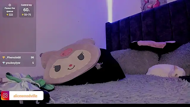 Snapshot of Alice_woodville chatting on 02-27-25, 10:31 Alice woodville online show from 02-27-25, 10:31