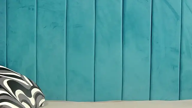 MelanieBrownn online show from 01-14-25, 02:19