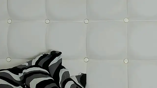 MelanieBrownn online show from 02-23-25, 09:48