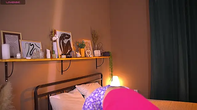 Snapshot of _AlinaBailey chatting on 01-25-25, 08:10 AlinaBailey online show from 01-25-25, 08:10