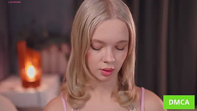 Snapshot of _AlinaBailey chatting on 10-09-25, 08:12 AlinaBailey online show from 10-09-25, 08:12