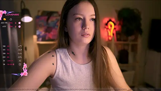 Snapshot of Emy_jonesss chatting on 03-15-25, 02:24 Emy jonesss online show from 03-15-25, 02:24