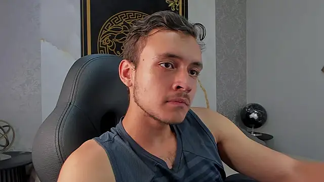 Desmon Clark online show from 01-25-25, 03:19