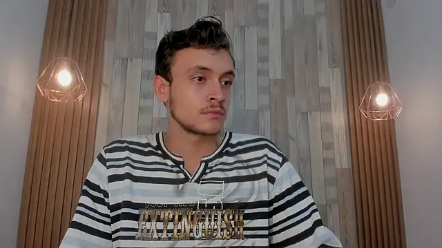 Desmon Clark online show from 02-01-25, 04:56