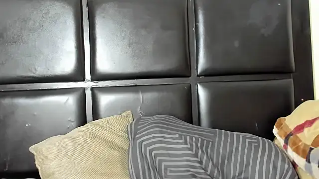 Sweetdelight86 online show from 10-09-25, 01:47