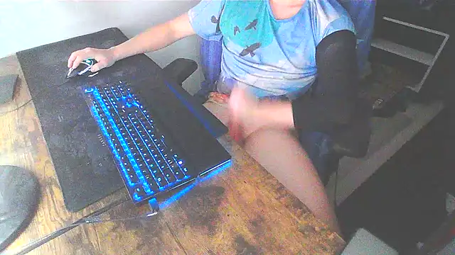 Snapshot of WouldLovetoFuckYou666 chatting on 12-06-24, 10:19 WouldLovetoFuckYou666 online show from 12-06-24, 10:19