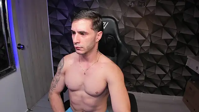 Tayler duster online show from 12-23-24, 10:32