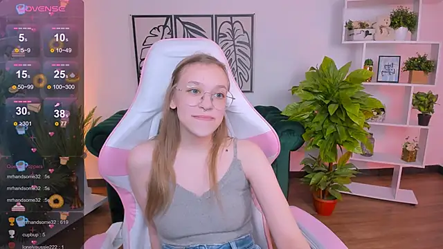 LayriantaVee online show from 02-02-25, 10:24