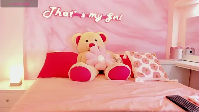 Snapshot of Maiia_Cute chatting on 02-28-25, 05:04 Maiia Cute online show from 02-28-25, 05:04