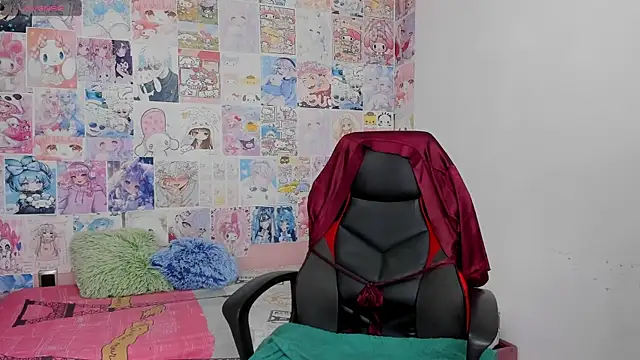 Danniela rivera online show from 04-23-26, 12:04