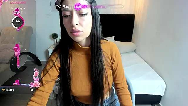 Snapshot of Scarlett__bell chatting on 12-22-24, 12:05 Scarlett bell online show from 12-22-24, 12:05