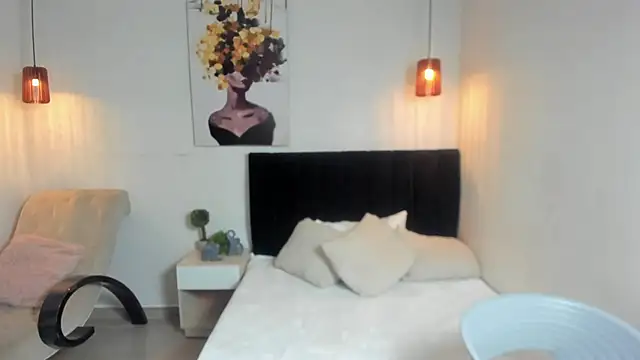 Snapshot of Scarlett__bell chatting on 01-16-25, 06:16 Scarlett bell online show from 01-16-25, 06:16