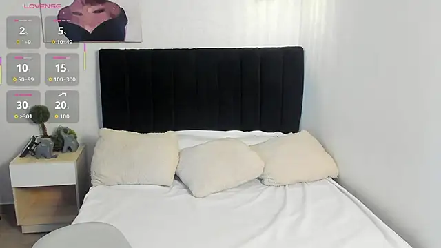 Snapshot of Scarlett__bell chatting on 09-12-25, 01:22 Scarlett bell online show from 09-12-25, 01:22