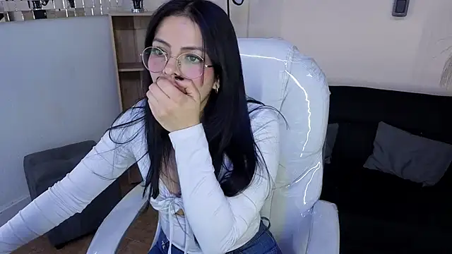 Eliie Ruizz online show from 11-07-25, 09:59