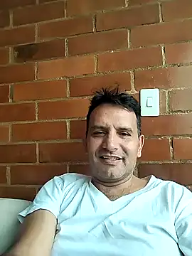 RogueTraveler online show from 12-16-24, 07:21