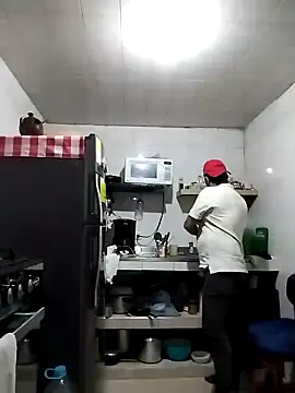 RogueTraveler online show from 01-22-25, 12:38