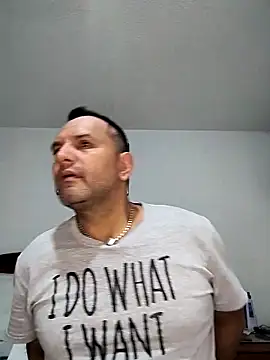 RogueTraveler online show from 09-18-25, 02:57