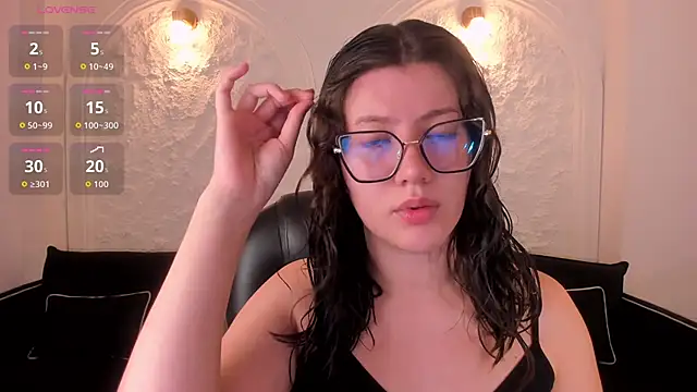 AmberFarrell online show from 04-17-26, 08:12