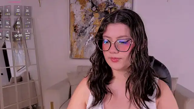 AmberFarrell online show from 05-07-26, 08:14