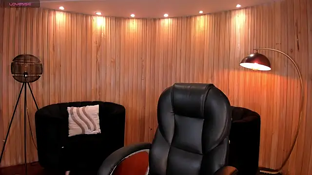 AmberFarrell online show from 05-18-26, 08:14