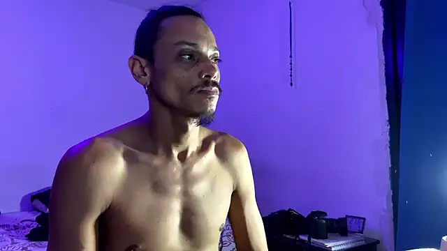 Snapshot of villanocat chatting on 01-30-25, 03:00 villanocat online show from 01-30-25, 03:00