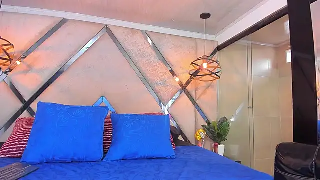 Liah Grey8 online show from 06-08-26, 09:15