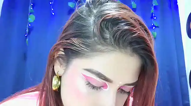 Snapshot of Darlyhooper1- chatting on 03-18-25, 01:00 Darlyhooper1- online show from 03-18-25, 01:00