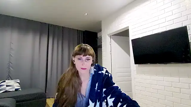 Daniella Lorente online show from 02-15-26, 09:00