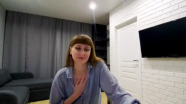 Daniella Lorente online show from 05-15-26, 11:23