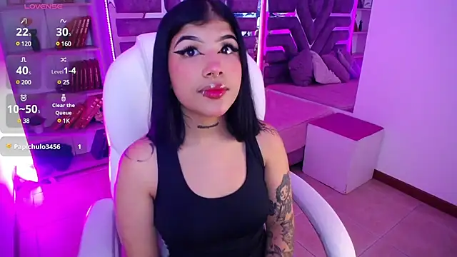 AliceWalker 11 online show from 02-03-25, 08:13