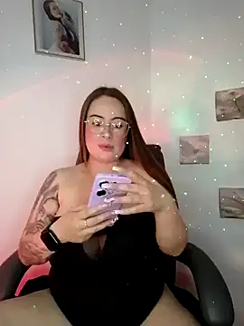 soofy   online show from 12-16-25, 03:33