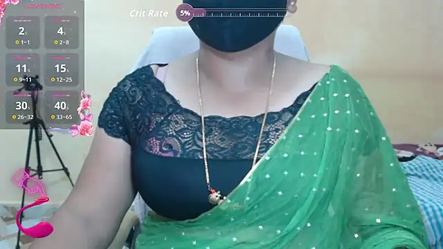 Snapshot of Queen_sakshi chatting on 09-09-25, 06:02 Queen sakshi online show from 09-09-25, 06:02