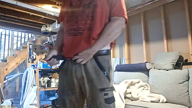 Snapshot of Frankdick01 chatting on 06-16-26, 01:25 Frankdick01 online show from 06-16-26, 01:25