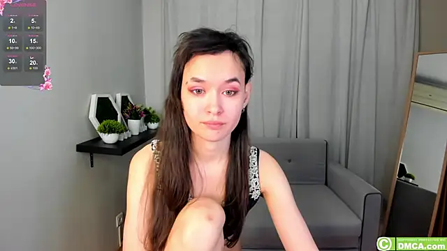 Emily Strikeee online show from 12-05-24, 12:44