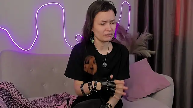 Emily Strikeee online show from 02-17-25, 10:07