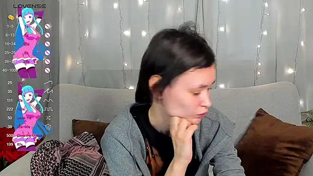 Emily Strikeee online show from 03-18-25, 09:42