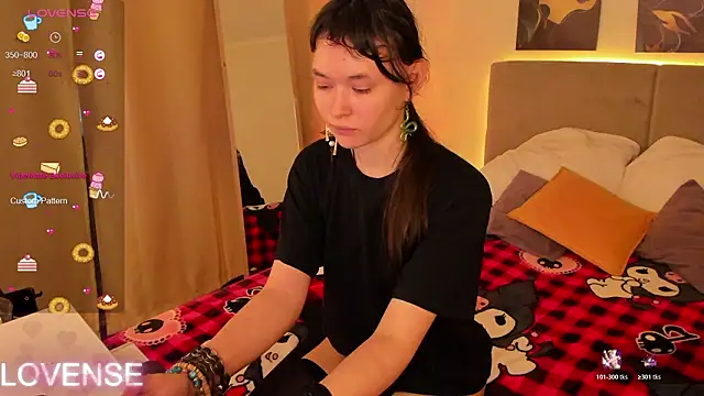 Emily Strikeee online show from 02-10-26, 10:08