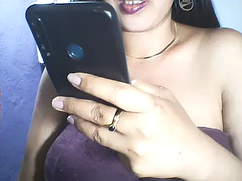 layanah12 online show from 01-17-26, 06:11